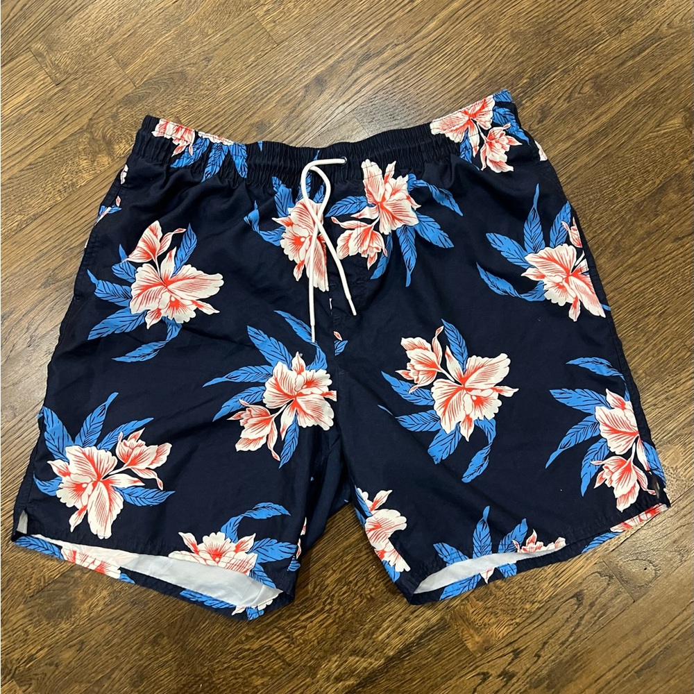 Men’s floral swim trunks